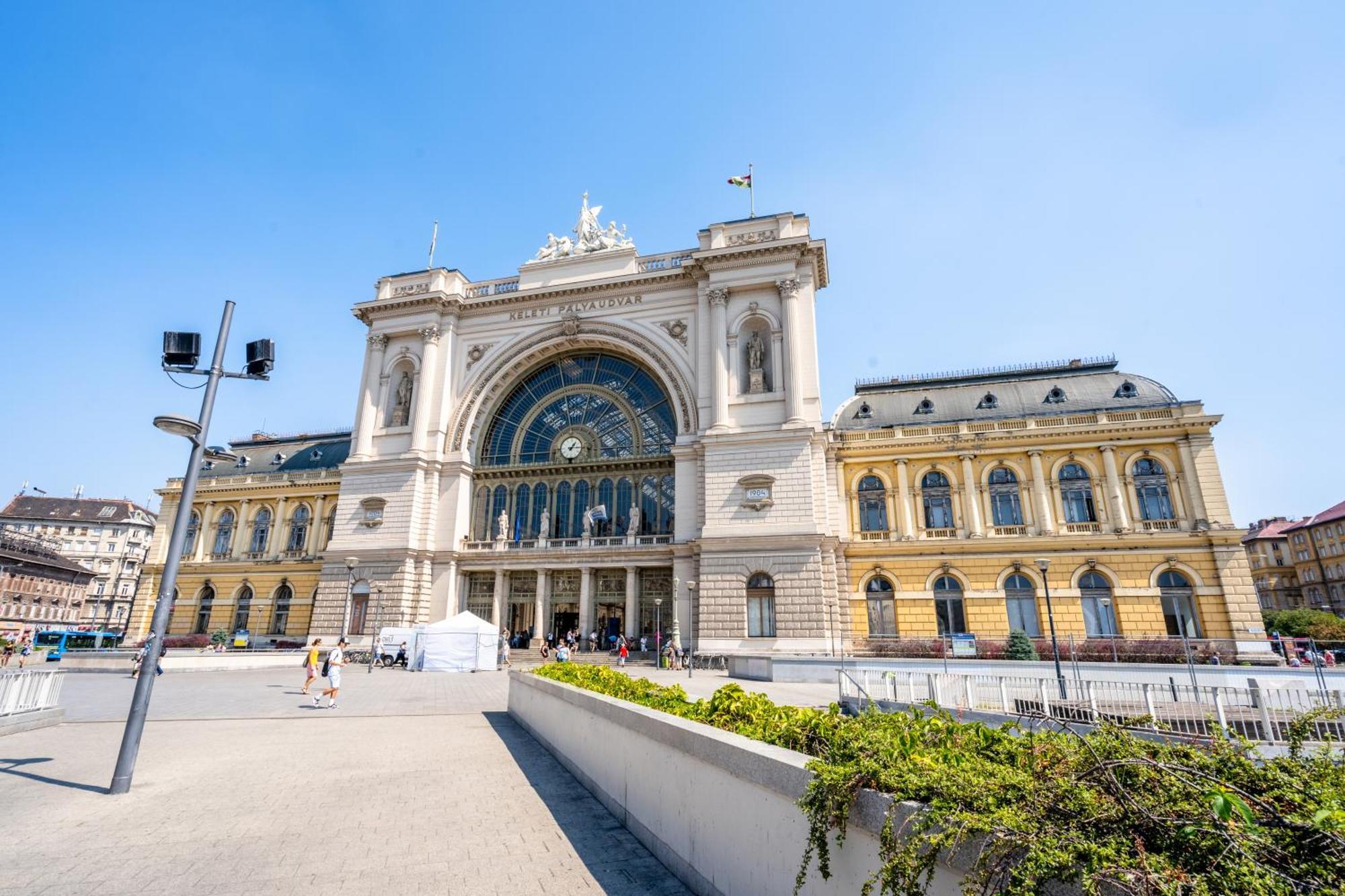 Wave - 3 Bedroom Apt In Center Budapest Bagian luar foto